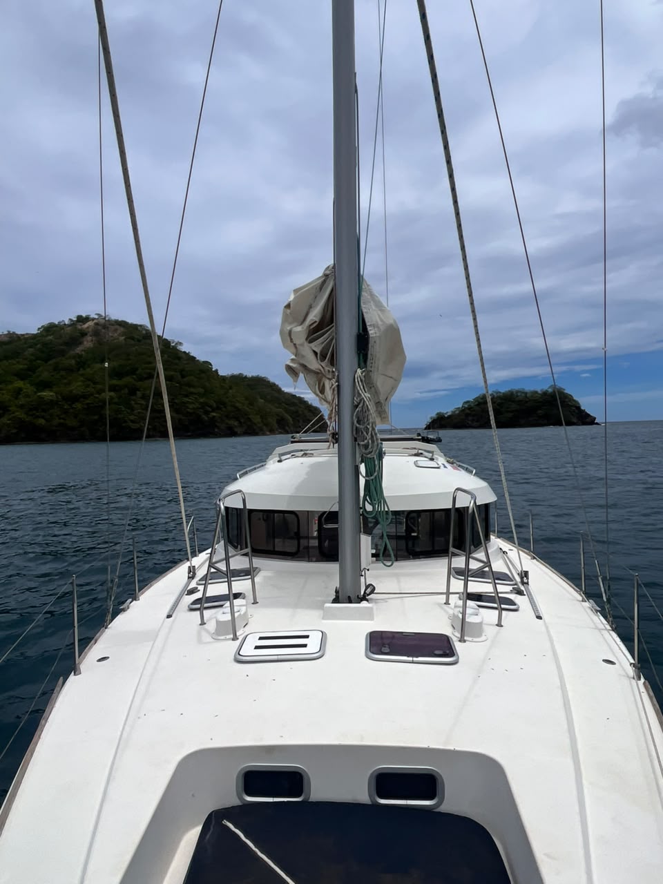 Private luxury sailboat in Costa Rica